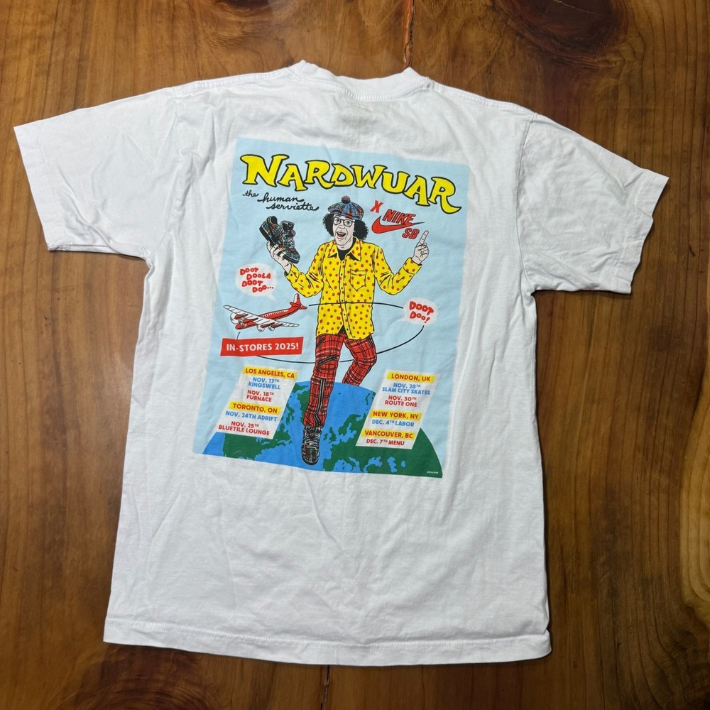 RARE Nike SB Nardwuar T-Shirt Medium Cotton Crew neck Limited Edition S/S EE1